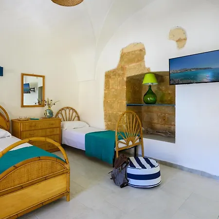 Punta Correnti Seaview Apartments, Castro Marina 게스트하우스