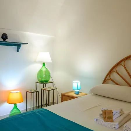 게스트하우스 Punta Correnti Seaview Apartments, Castro Marina