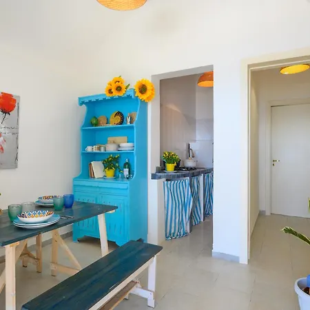 게스트하우스 Punta Correnti Seaview Apartments, Castro Marina