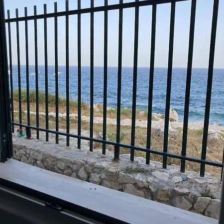 Punta Correnti Seaview Apartments, Castro Marina Guest house Castro (Lecce)