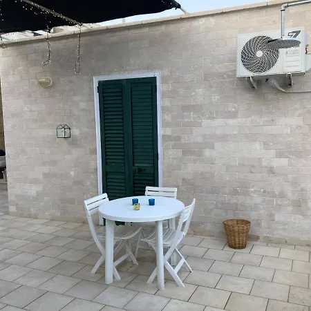Punta Correnti Seaview Apartments, Castro Marina Guest house *