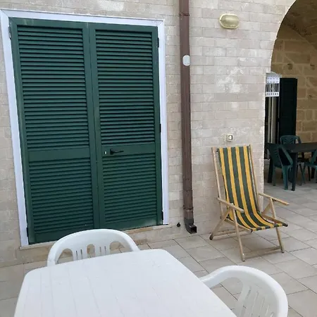 Guest house Punta Correnti Seaview Apartments, Castro Marina *