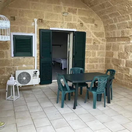 Guest house Punta Correnti Seaview Apartments, Castro Marina