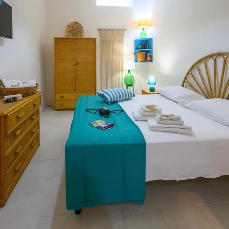 Punta Correnti Seaview Apartments, Castro Marina ゲストハウス 4*