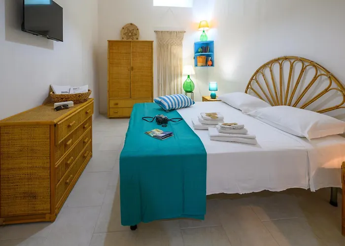 Punta Correnti Seaview Apartments, Castro Marina ゲストハウス 4*