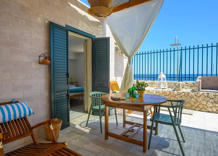 Punta Correnti Seaview Apartments, Castro Marina Konukevi Castro (Lecce)